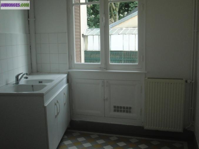 Beau T2 refait à neuf