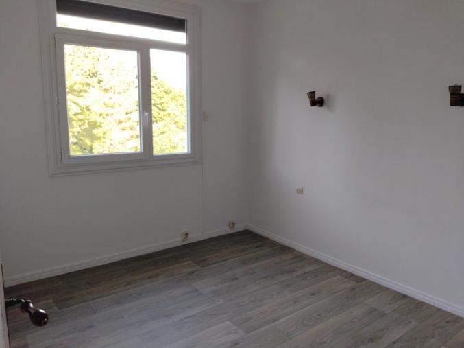 Appartement traversant T3 aménagé en T2