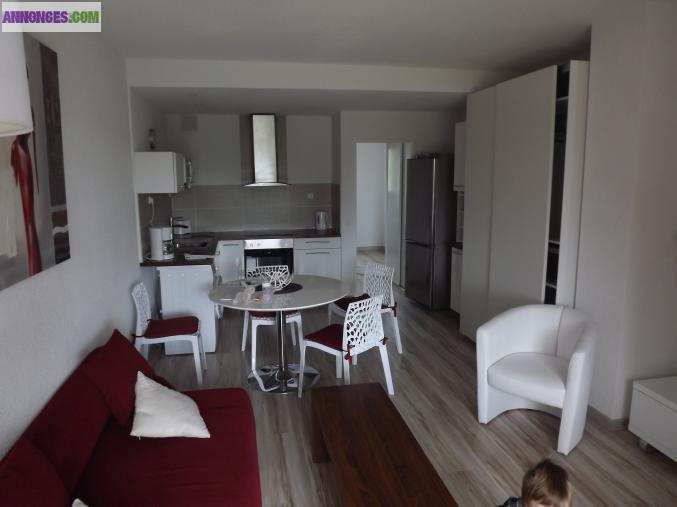 LOUE BEL APPARTEMENT PRES DU GOLF INTERNATIONAL