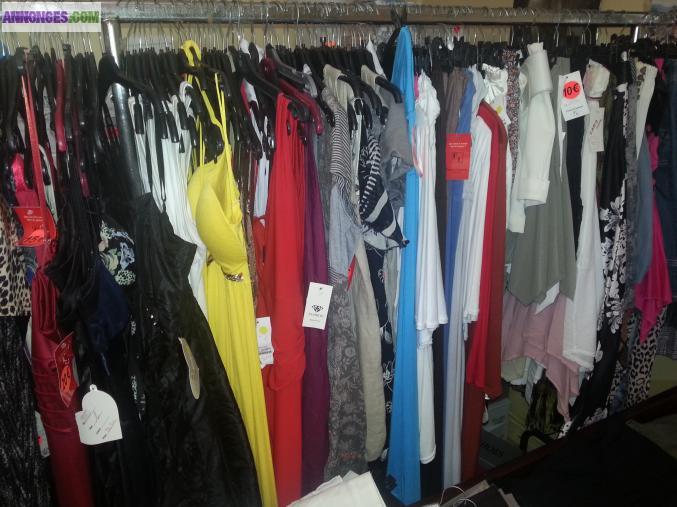 Lot vetements femmes,chaussures,lingerie,ceintures