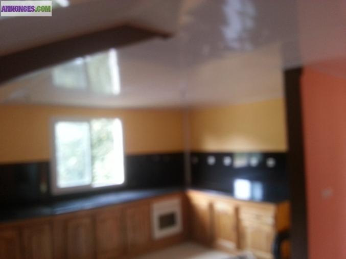 HAUT de VILLA T4 de 84 M² avec JARDIN PRIVATIF