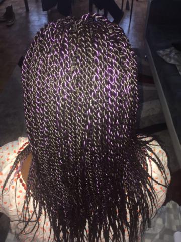 Coiffeuse afro à domicile 