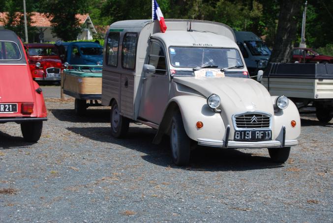 Lot de 2cv(une forgonnette et une berline