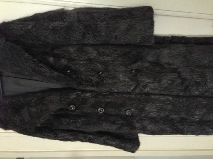 MAGNIFIQUE MANTEAU EN FOURRURE RAGONDIN 
