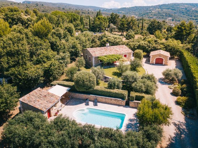 Mas 6 personnes piscine privée à Gordes Luberon Provence