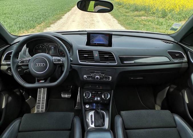 Audi Q3 S line 2L 140 Quattro