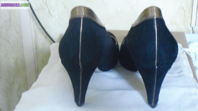 Escarpins DIESEL NEUF JAMAIS PORTER pointure 37