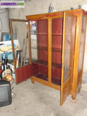 Meuble vitrine