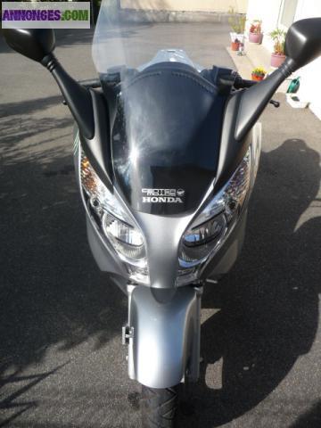 SCOOTER HONDA 125 SWING avec ABS