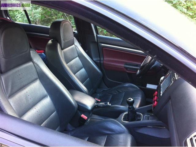 Volkswagen Golf v 2.0 tdi 140 carat bv6 5p