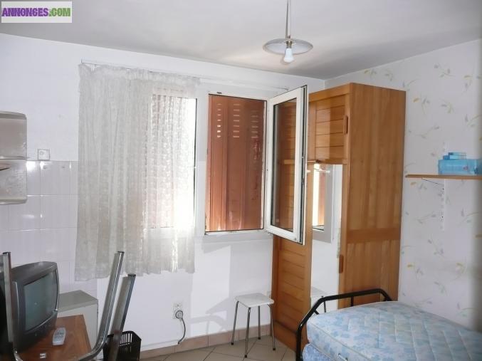 Loue Chahambre meubléé a etudiante a st martin d'heres 38400