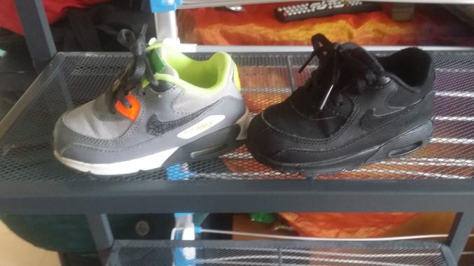 Basket enfant taille 23.5