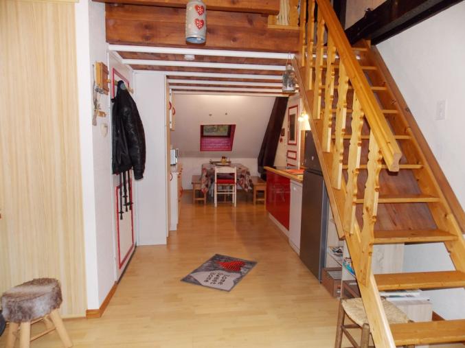 L’Atypique Duplex qui survole la vallée de Chajoux 