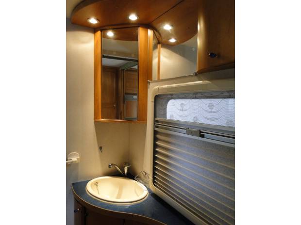 Donne Intégral RAPIDO 962 M MERCEDES 