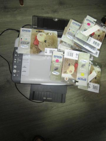 Imprimante et 23 cartouches