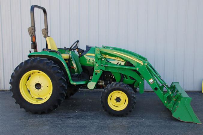 Tracteur John deere 4120 dannée 2006