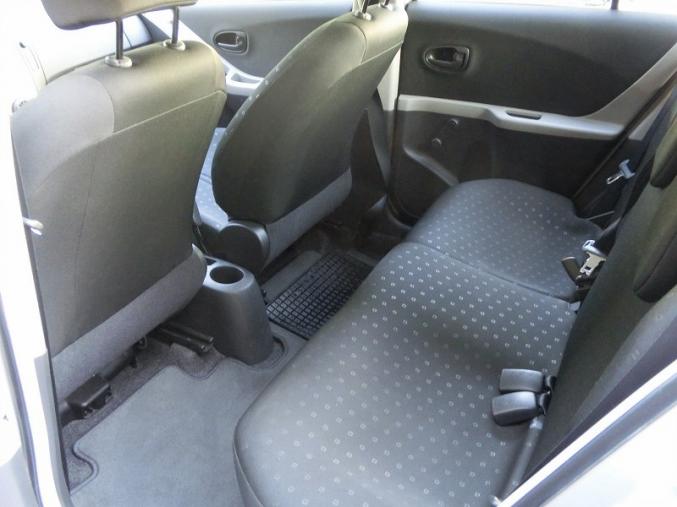 Toyota Yaris 1,3 L 2006,