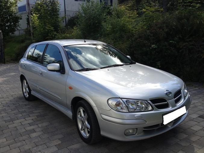 Nissan Almera 2002