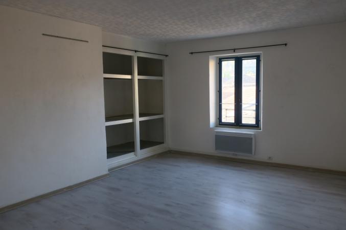 Vends maison de village