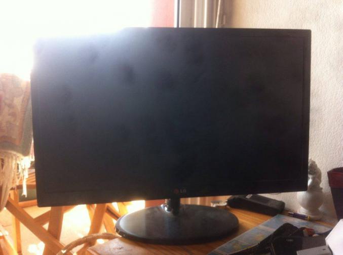 TV LG LED 55 cm