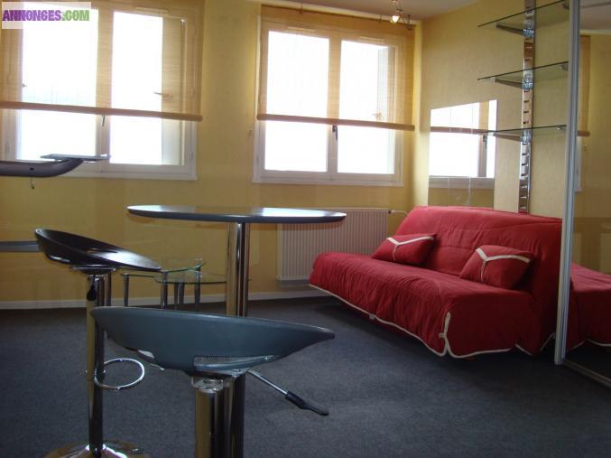 A louer studio meublé ou non