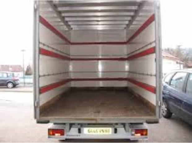 Forfait 4heures sur place: camion + lift + équipe de déménageurs + assurances