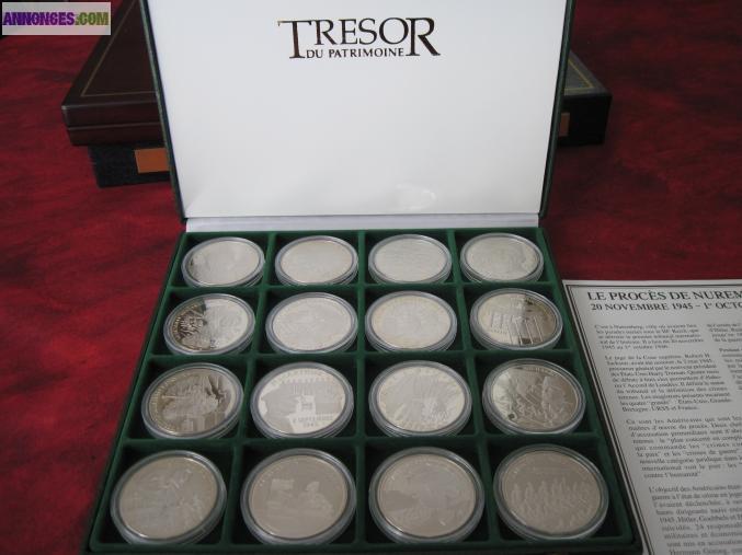 Coffret de 16 médailles du débarquement sec/guerre mondiale