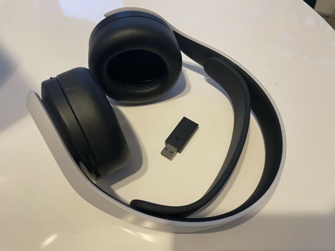 Sony PS5 Édition standard + casque