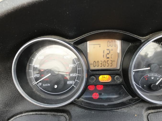 Vend scooter Piaggio MP3  LT400