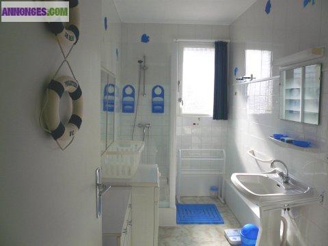 Grand studio de 35m², à 50m de la plage