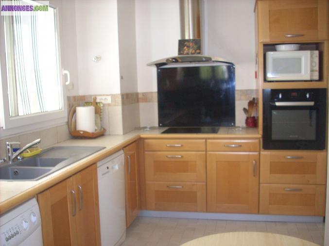 APPART T4 + STUDIO dans VILLA