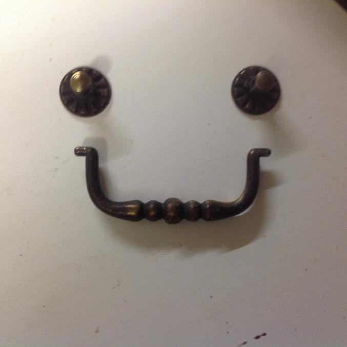 Poignées de tiroir en laiton vieilli
