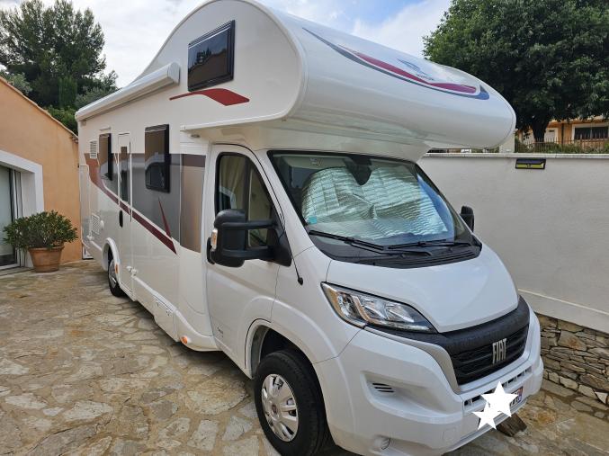Camping car RIMOR Seal 9 capucine 7 places 
