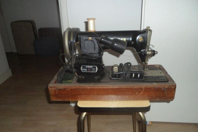 Machine à coudre Singer vintage