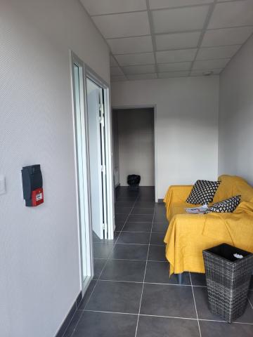 Vends très beau local