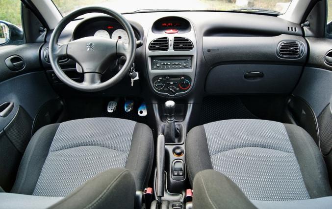 Peugeot 206 2.0 HDI XT