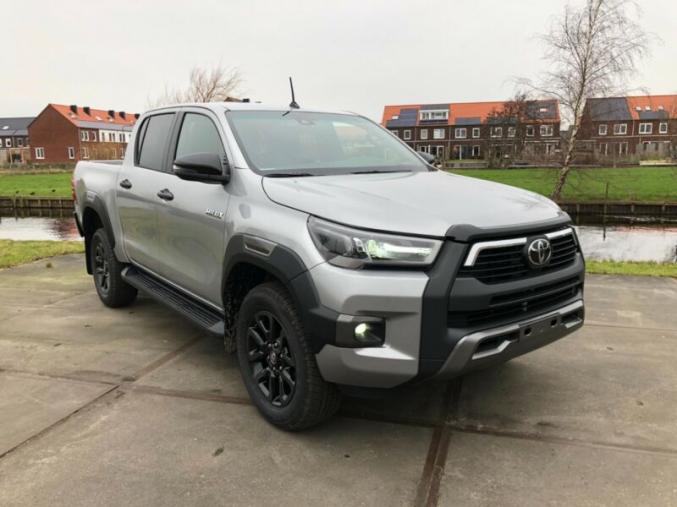 Toyota Hilux 2.8 D4-D 204 ps , Invincible , Double Cab