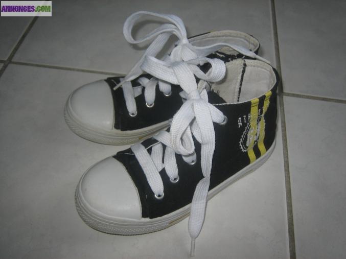 Basket montantes garçon T 29 comme neuves à lacets + zip