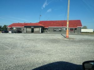 Terrain de 400000 pi et batisse de 12000pi