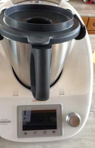 Thermomix tm5 neuf sous garantie 2ans