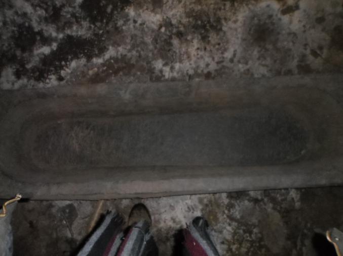 Abreuvoir en pierre bleu