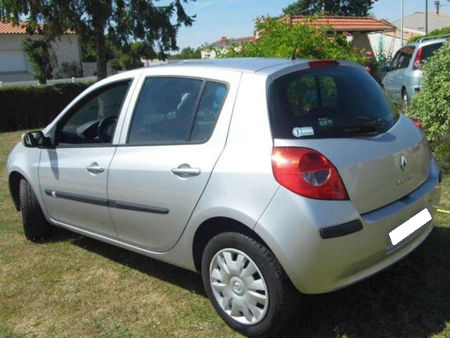 Renault Clio iii 1.5 dci 70 extreme fonce clim 5p