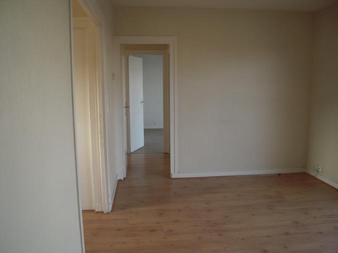 T3 vide loué à l'année 