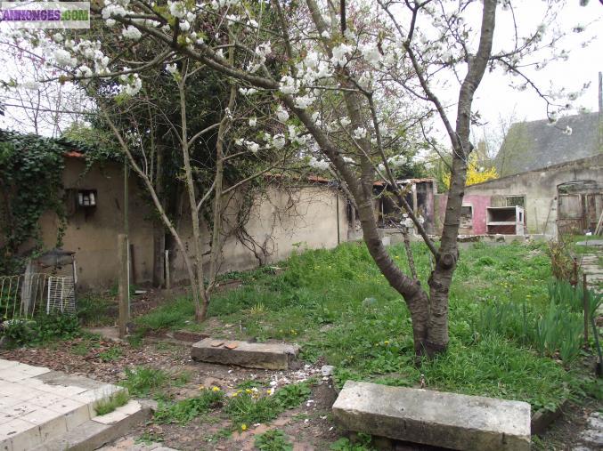 Particulier vend maison ancienne à rénover