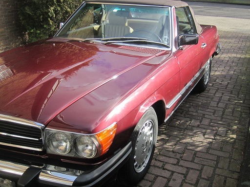 Mercedes Benz SL 560