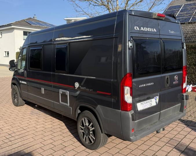 2017 Adria Twin 600 SPT