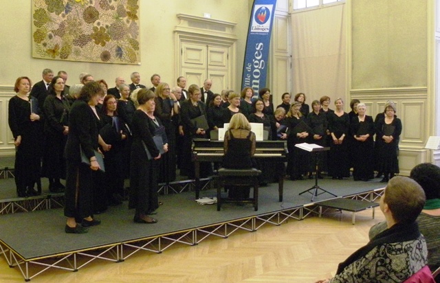 Harmonia Voce chante pour 1000 choeurs pour un regard