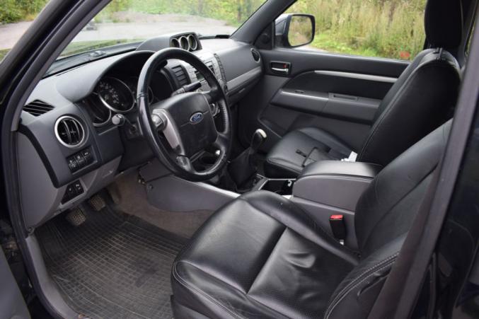 FORD RANGER 2.5 TD 143 DOUBLE CABINE XLT 4X4