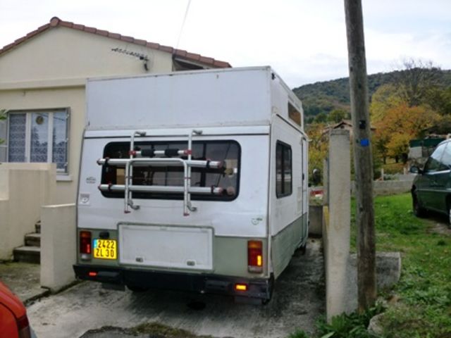 Camping car renault Trafic 58,1986 avec 205000 km