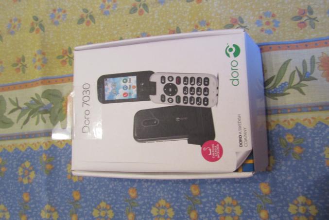 Téléphone portable Doro 7030